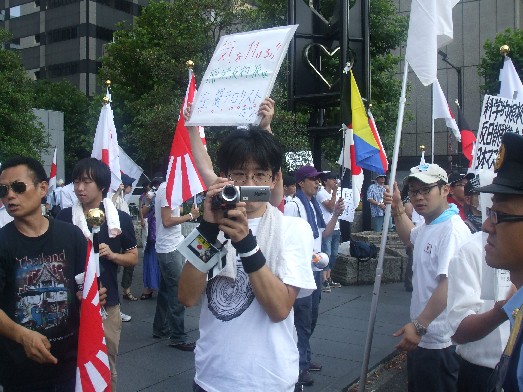 120729kokkaimae 002.jpg